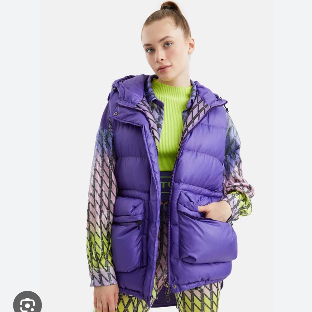 Nocturne Hooded Puff Vest